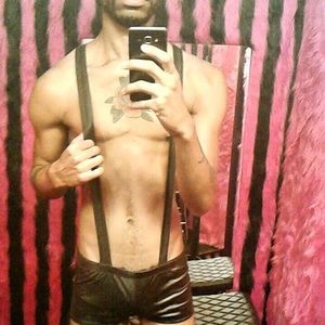 Men’s novelty black jumper